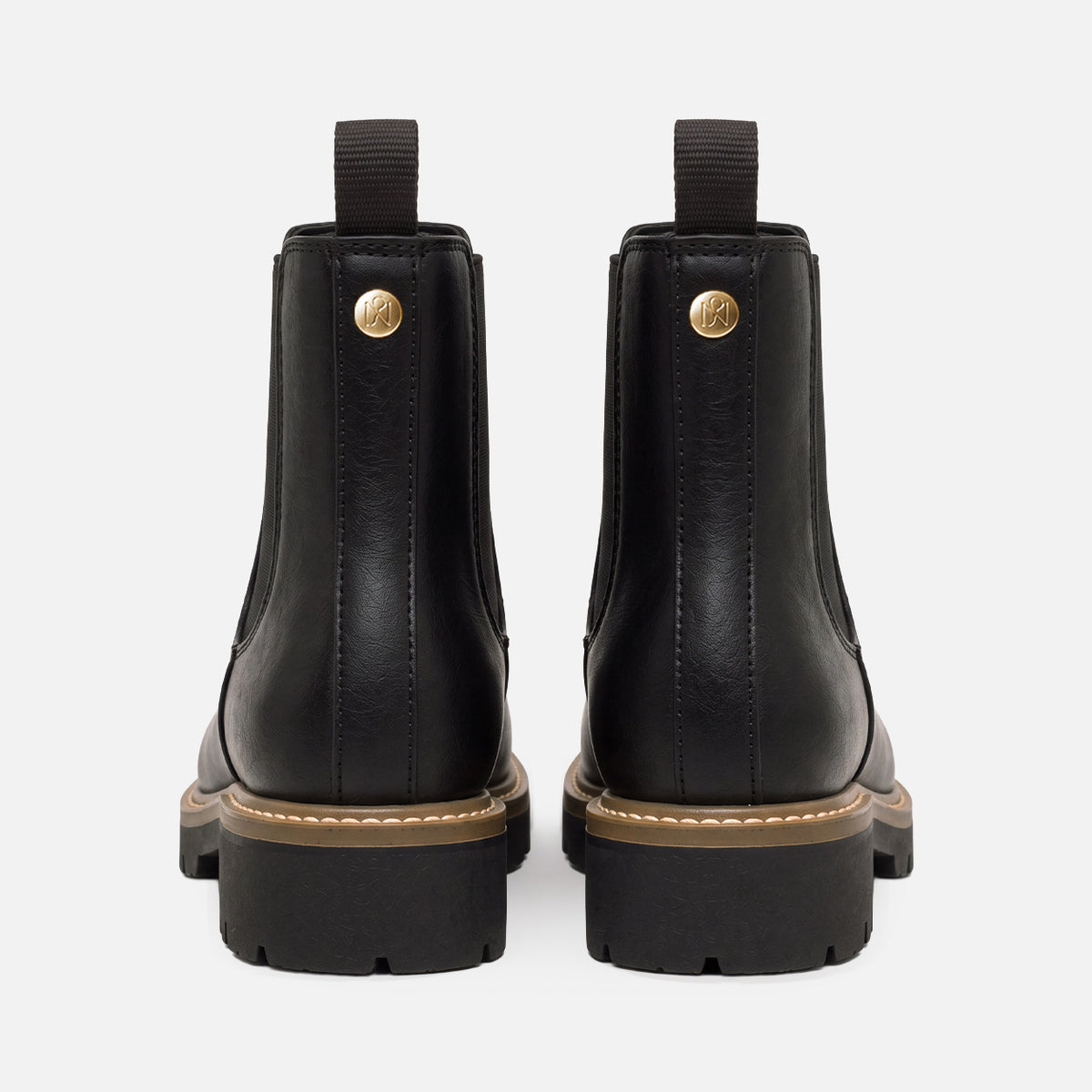 Go-To Lug Chelsea Boot 2.0 Black